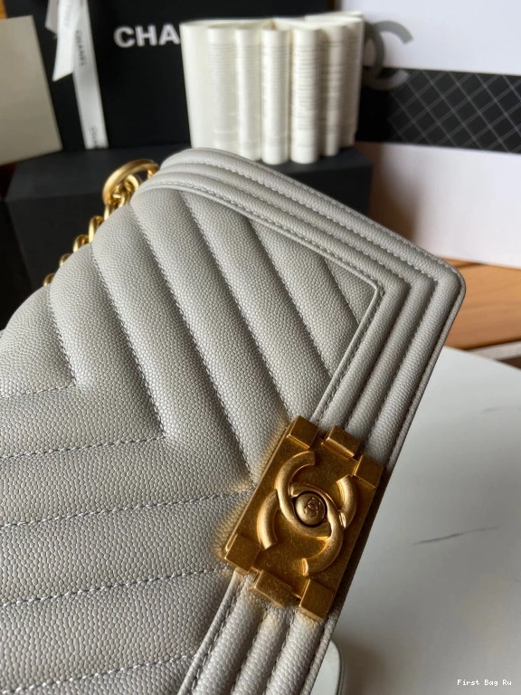 First Bag Ru 20CM BAG CHANEL 25CM BOY 0808